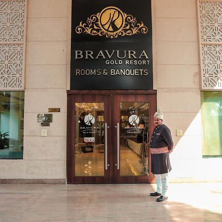 Bravura Gold Resort Meerut Exterior foto