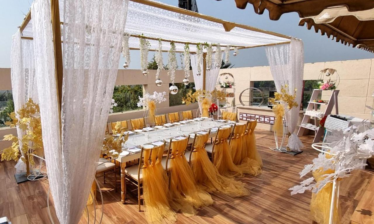 Bravura Gold Resort Meerut Exterior foto