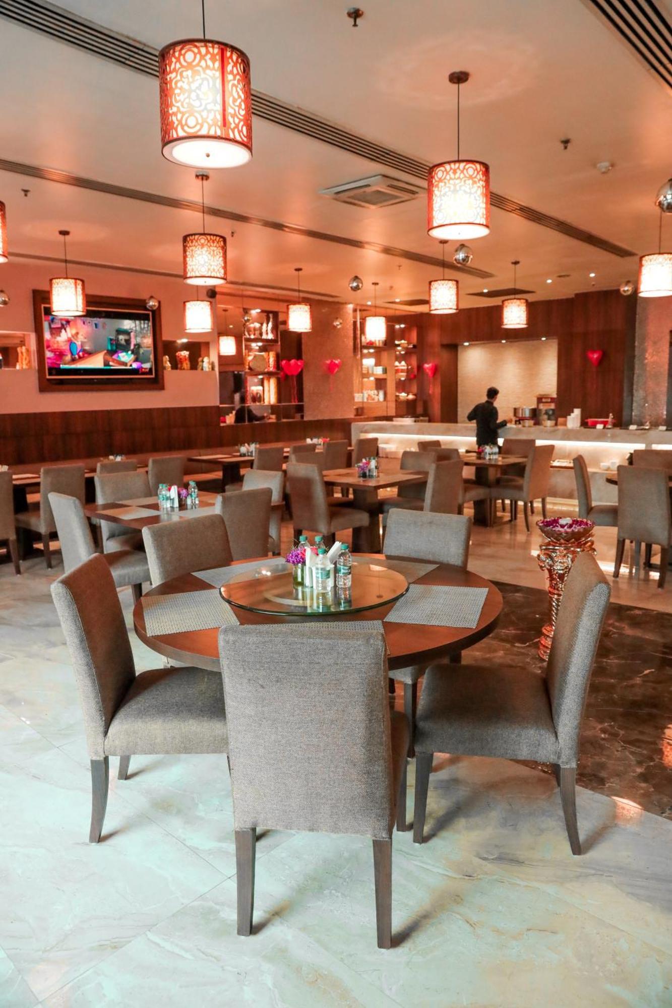 Bravura Gold Resort Meerut Exterior foto