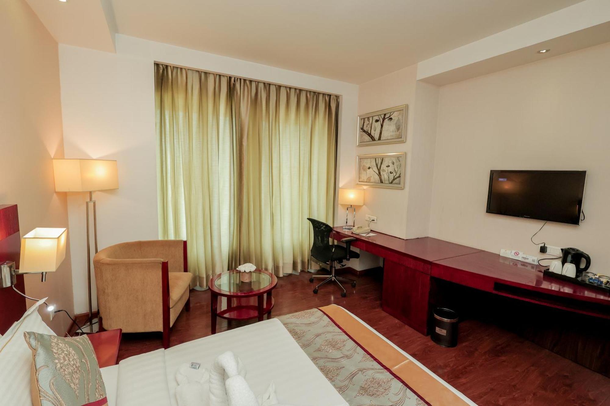 Bravura Gold Resort Meerut Exterior foto